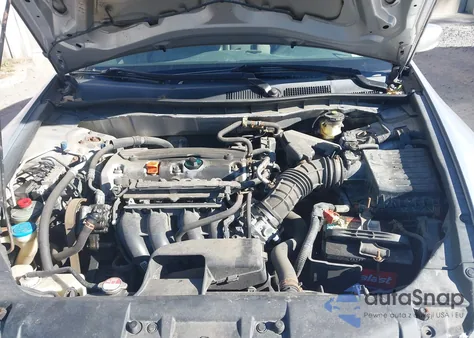 2010 Honda Accord 2.4 Lx from USA, damaged, VIN 1HGCP2F35AA015418